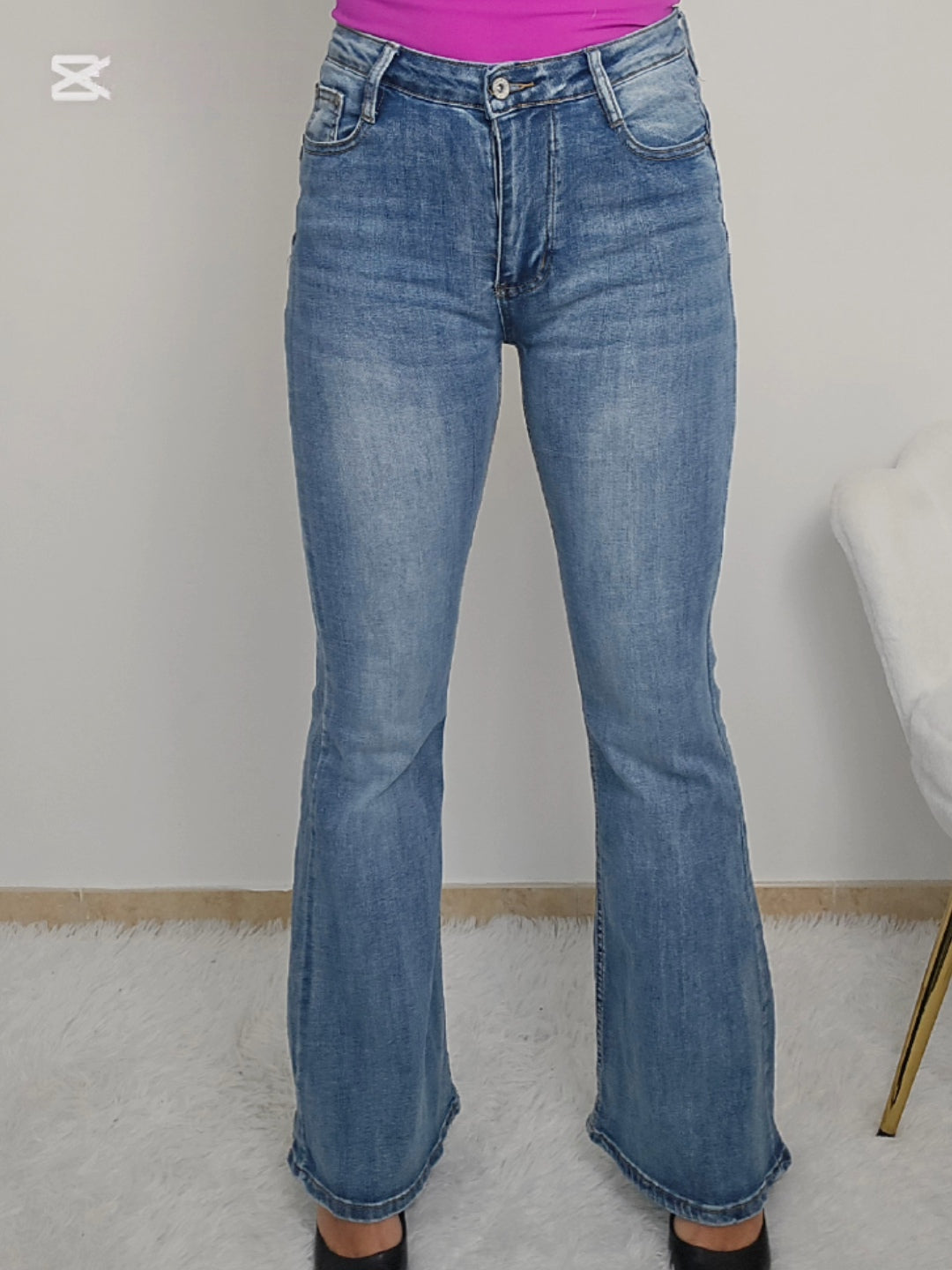 Jeans a zampa di elefante