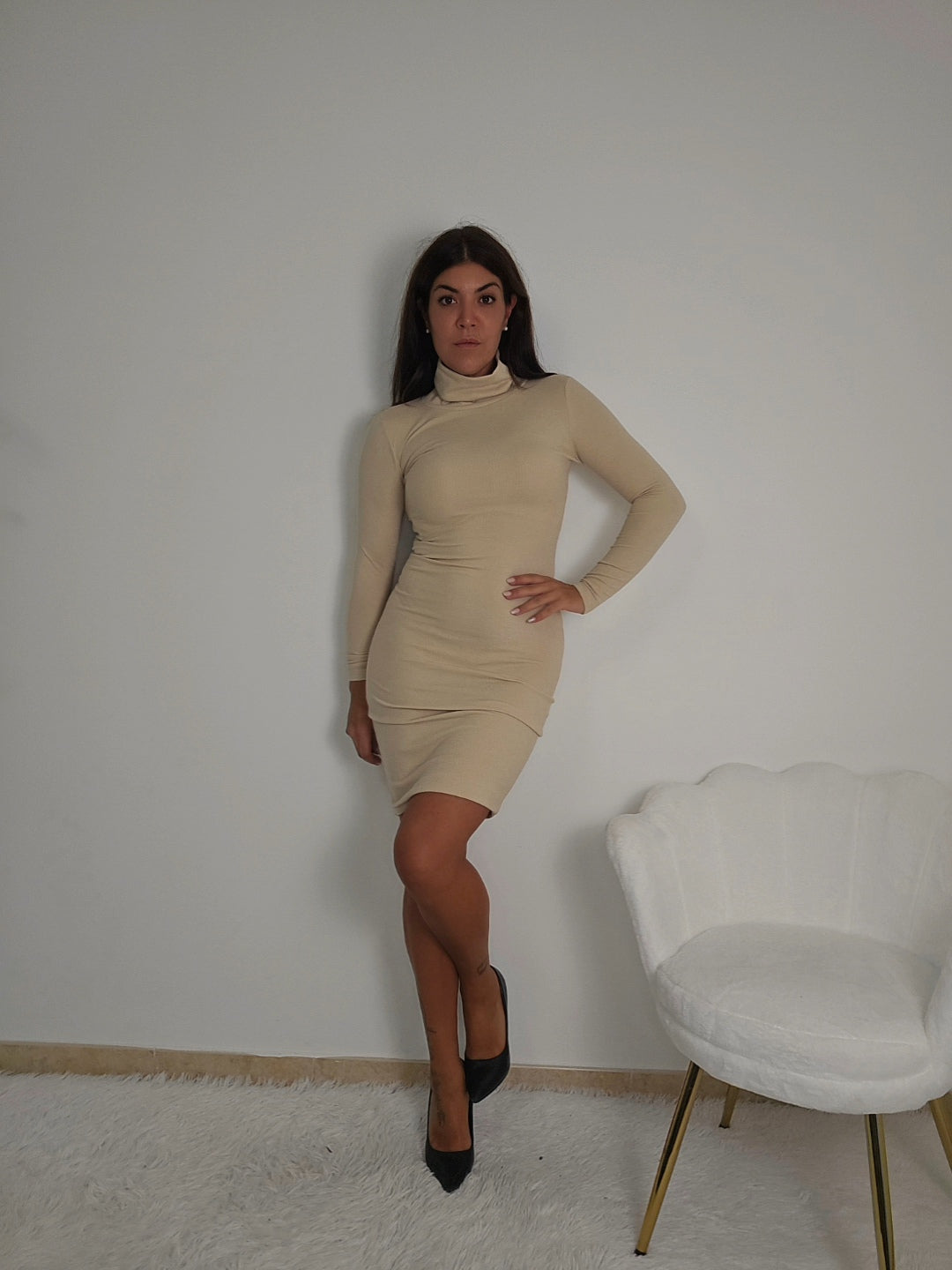 vestito elasticizzato collo alto